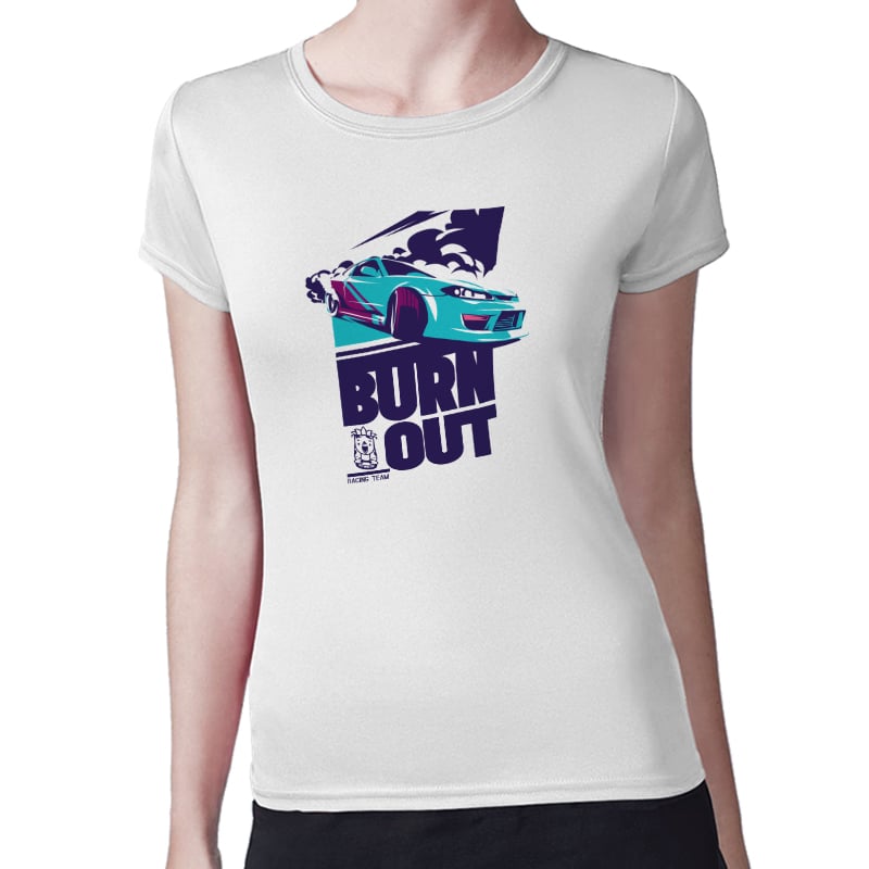 تيشرت نسائي مقاس: M بتصميم سيارة سباق تيشرت نسائي مقاس: M بتصميم سيارة سباق