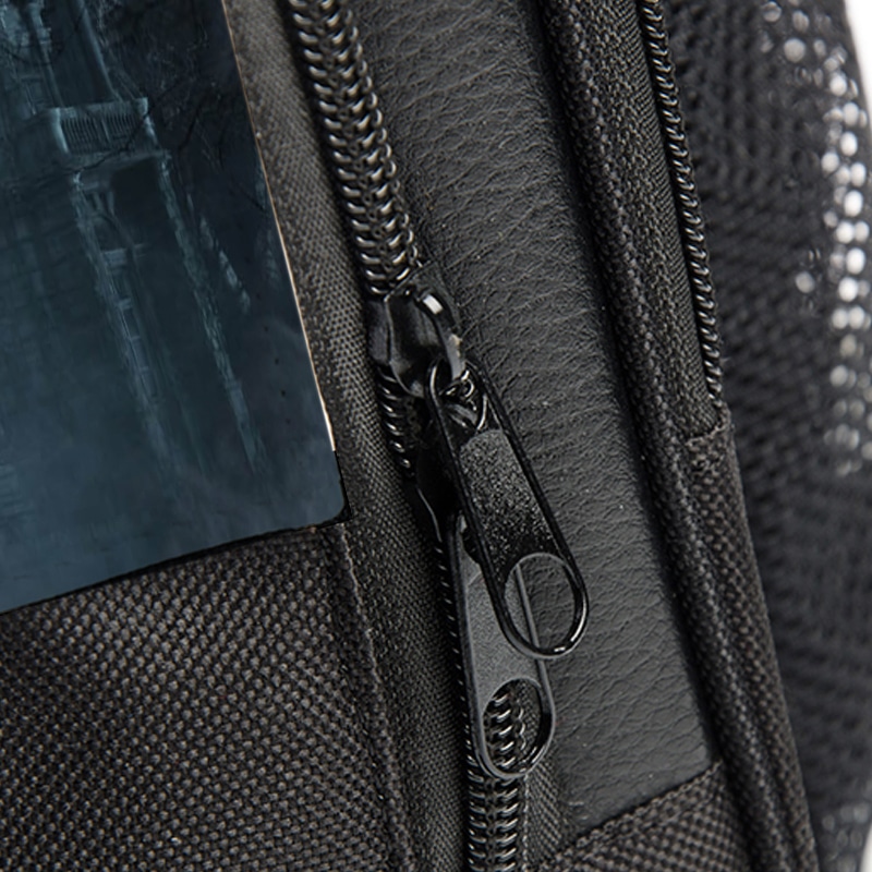 حقيبة-ظهر-جلدية-بتصميم-كريس-ريدفيلد-2-1