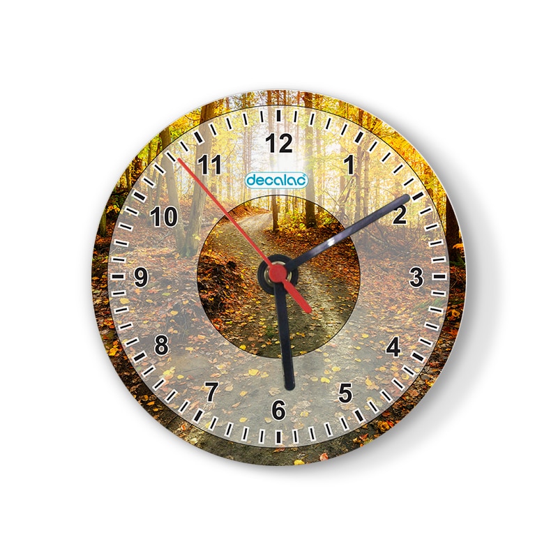 ساعة حائط دائرية بتصميم أوراق الخريف ساعة حائط دائرية بتصميم أوراق الخريف
