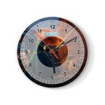 ساعة حائط دائرية بتصميم الاميره ميريدا تنقذ امها