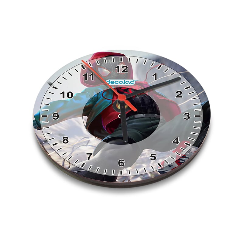 ساعة-حائط-دائرية-بتصميم-سبايدر-مان-الصغير-1