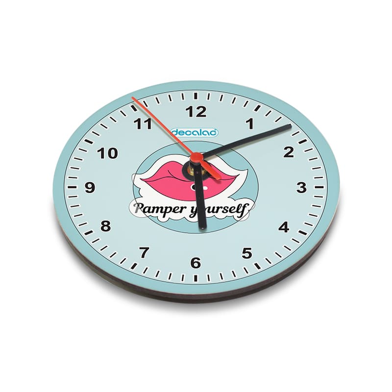 ساعة-حائط-دائرية-بتصميم-شفاه-جذابه-1