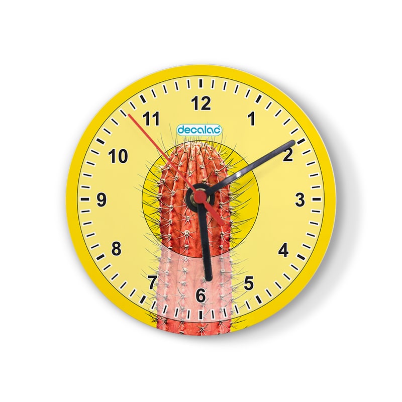 ساعة حائط دائرية بتصميم صبار ساعة حائط دائرية بتصميم صبار