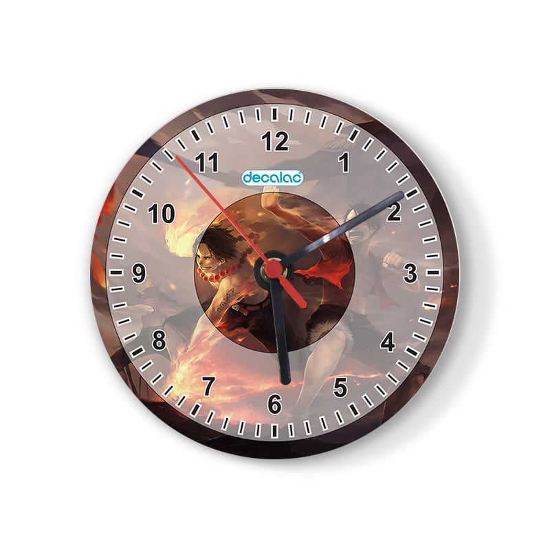 ساعة حائط دائرية بتصميم قتال اللحيه البيضاء ون بيس ساعة حائط دائرية بتصميم قتال اللحيه البيضاء ون بيس