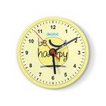 ساعة حائط دائرية بتصميم كن سعيد ساعة حائط دائرية بتصميم كن سعيد