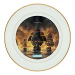 طبق زينة للطعام باطار داخلي ذهبي بتصميم أساسنز كريد بلاك فلاغ