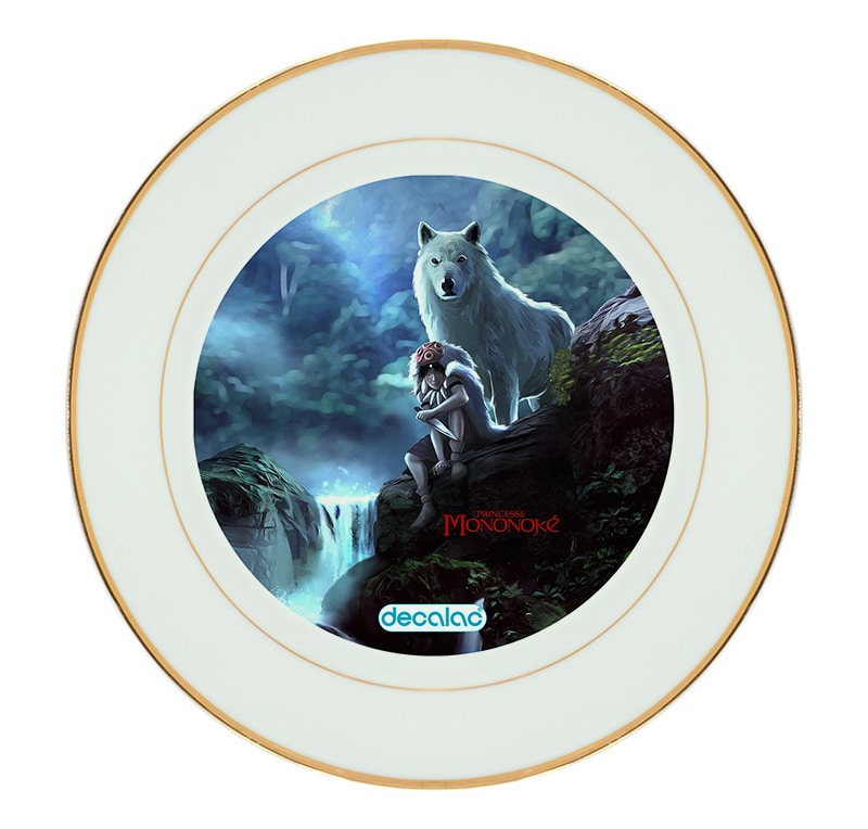 طبق زينة للطعام باطار داخلي ذهبي بتصميم الاميرة مونونوكي مع ذئب طبق زينة للطعام باطار داخلي ذهبي بتصميم الاميرة مونونوكي مع ذئب