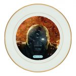 طبق زينة للطعام باطار داخلي ذهبي بتصميم النمسيس ريزدنت ايفل 3