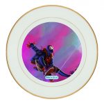 طبق زينة للطعام باطار داخلي ذهبي بتصميم بيتر بوركر سبايدر مان