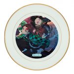 طبق زينة للطعام باطار داخلي ذهبي بتصميم تانجيرو ونيزوكو