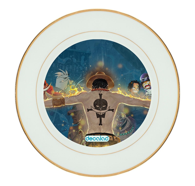 طبق زينة للطعام باطار داخلي ذهبي بتصميم ذكريات إيس ون بيس طبق زينة للطعام باطار داخلي ذهبي بتصميم ذكريات إيس ون بيس