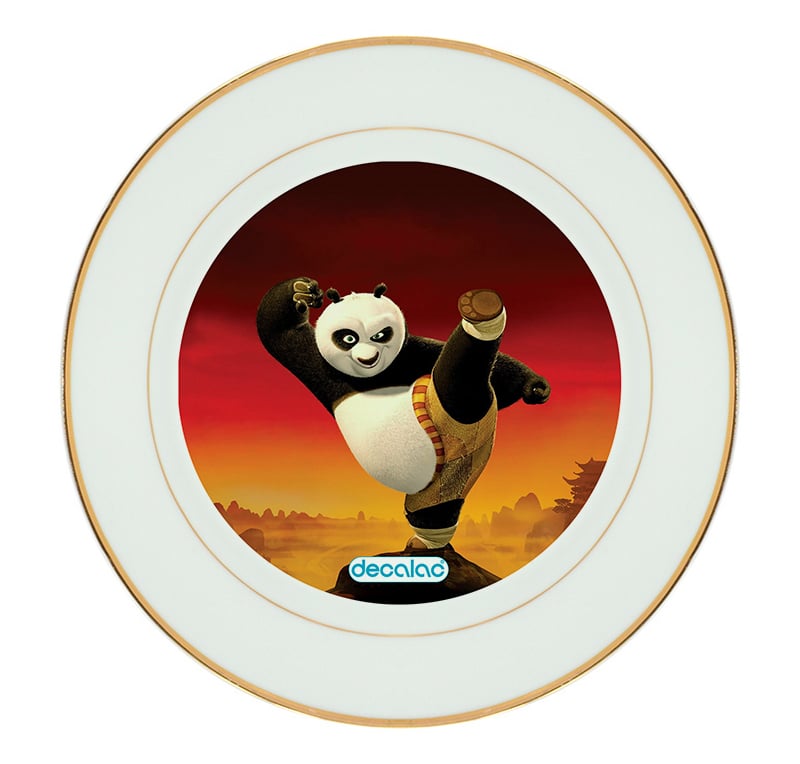 طبق زينة للطعام باطار داخلي ذهبي بتصميم ركله كونغ فو باندا طبق زينة للطعام باطار داخلي ذهبي بتصميم ركله كونغ فو باندا