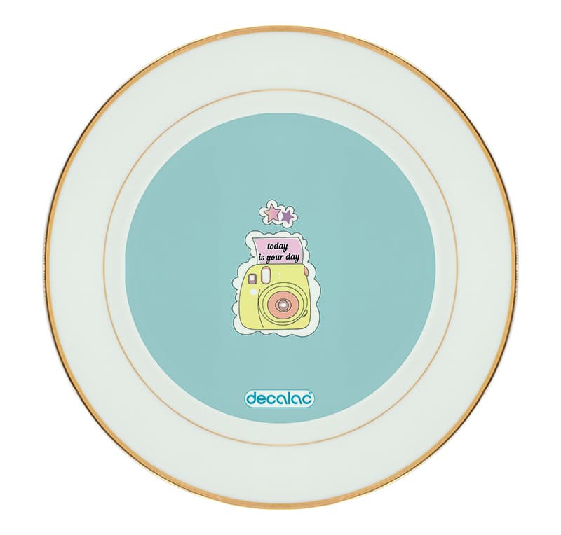 طبق زينة للطعام باطار داخلي ذهبي بتصميم كرتون كاميرا طبق زينة للطعام باطار داخلي ذهبي بتصميم كرتون كاميرا