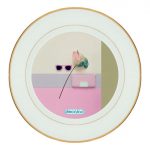 طبق زينة للطعام باطار داخلي ذهبي بتصميم ورد مميز