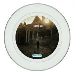 طبق زينة للطعام باطار داخلي فضي بتصميم ريزدنت إيفل 2