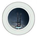 طبق زينة للطعام باطار داخلي فضي بتصميم سيف فضي أفعواني من ذا ويتشر 3 وايلد هانت