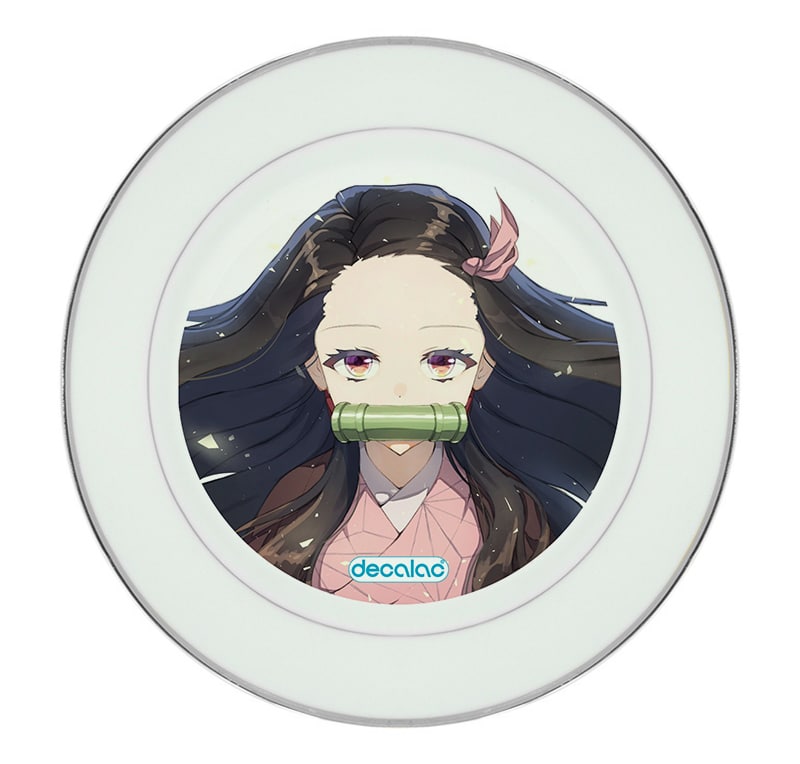 طبق زينة للطعام باطار داخلي فضي بتصميم كامادو نيزوكو طبق زينة للطعام باطار داخلي فضي بتصميم كامادو نيزوكو