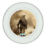 طبق زينة للطعام باطار داخلي فضي بتصميم كول أوف ديوتي نيران المعركه