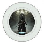 طبق زينة للطعام باطار داخلي فضي بتصميم ليدي ماريا بلود بورن