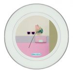 طبق زينة للطعام باطار داخلي فضي بتصميم ورد مميز