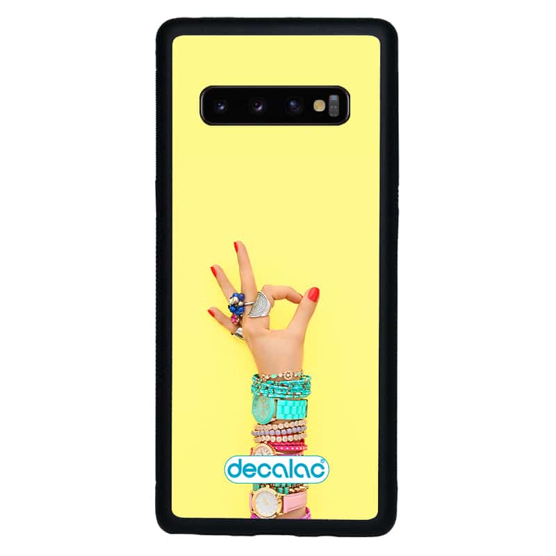 كفر جلاكسي اس 10 بلس بتصميم اكسسوارات يد امرأة كفر جلاكسي اس 10 بلس بتصميم اكسسوارات يد امرأة