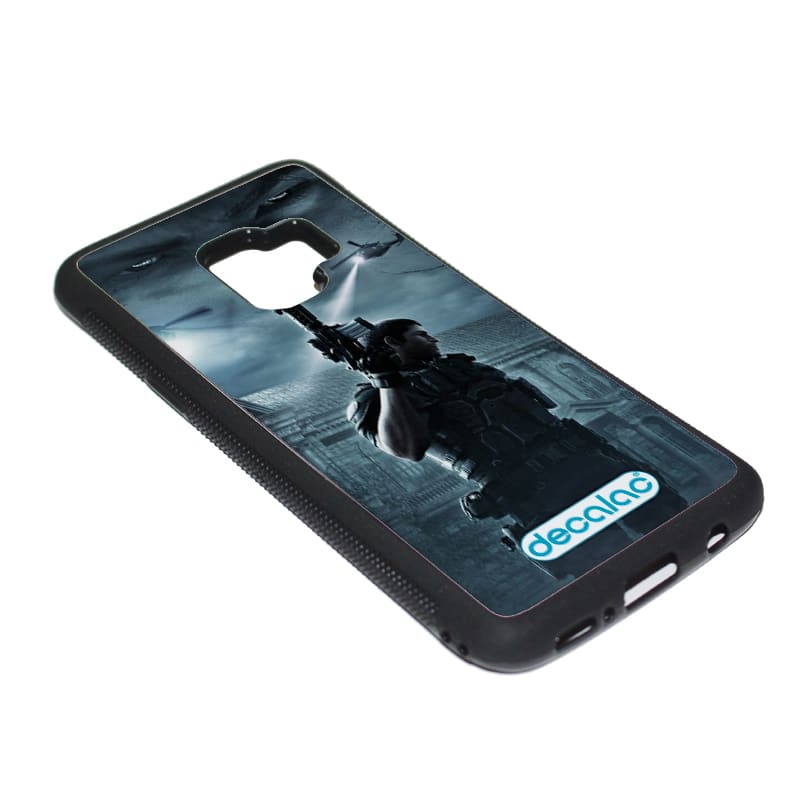 كفر-جلاكسي-اس-9-بتصميم-كريس-ريدفيلد-2-1