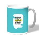 كوب قهوة بتصميم دع القلق