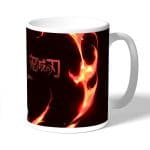 كوب قهوة بتصميم رقصة الهينوكامي غاكورا