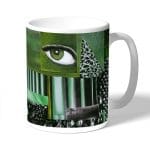 كوب قهوة بتصميم فن تجريدي