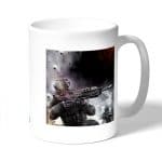 كوب قهوة بتصميم كول أوف ديوتي بداية الحرب