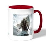 كوب قهوة بمقبض احمر بتصميم أساسنز كريد الثورة الأمريكية