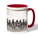 كوب قهوة بمقبض احمر بتصميم أساسنز كريد جميع الشخصيات