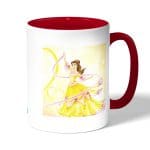 كوب قهوة بمقبض احمر بتصميم الاميرة بيلا فيلم الجميلة والوحش