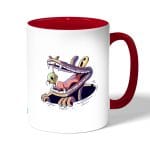 كوب قهوة بمقبض احمر بتصميم التمساح والصوص