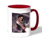 كوب قهوة بمقبض احمر بتصميم جيل فالنتاين اطلاق النار رزدنت ايفل 3