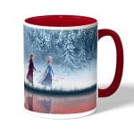 كوب قهوة بمقبض احمر بتصميم رحله الاصدقاء