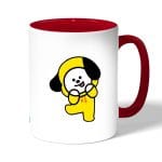 كوب قهوة بمقبض احمر بتصميم شخصيه شيمي BT21