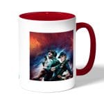 كوب قهوة بمقبض احمر بتصميم كريس وكلير ريدفيلد 2