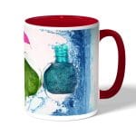 كوب قهوة بمقبض احمر بتصميم مناكير