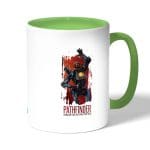 كوب قهوة بمقبض اخضر بتصميم أبيكس ليجندز باثفايندر سعيد