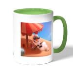 كوب قهوة بمقبض اخضر بتصميم اجازه أولاف