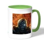 كوب قهوة بمقبض اخضر بتصميم النمسيس ريزدنت ايفل 3