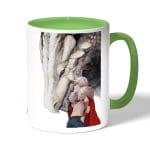 كوب قهوة بمقبض اخضر بتصميم باكوغو أكاديميتي للأبطال