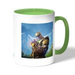 كوب قهوة بمقبض اخضر بتصميم ثانوس فورتنايت