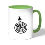 كوب قهوة بمقبض اخضر بتصميم ثعبان لطيف