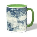 كوب قهوة بمقبض اخضر بتصميم جينز