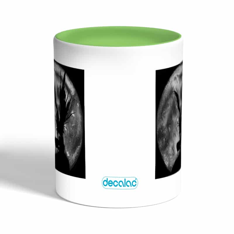 كوب-قهوة-بمقبض-اخضر-بتصميم-ديث-نوت-الشيطان-ريوك-1