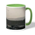 كوب قهوة بمقبض اخضر بتصميم رحلة مع الجسر الطفل ديث ستراندنغ