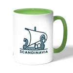 كوب قهوة بمقبض اخضر بتصميم سفينة