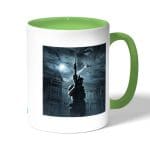 كوب قهوة بمقبض اخضر بتصميم كريس ريدفيلد 2